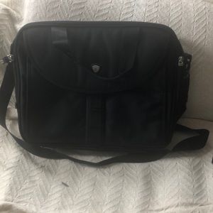 Laptop briefcase